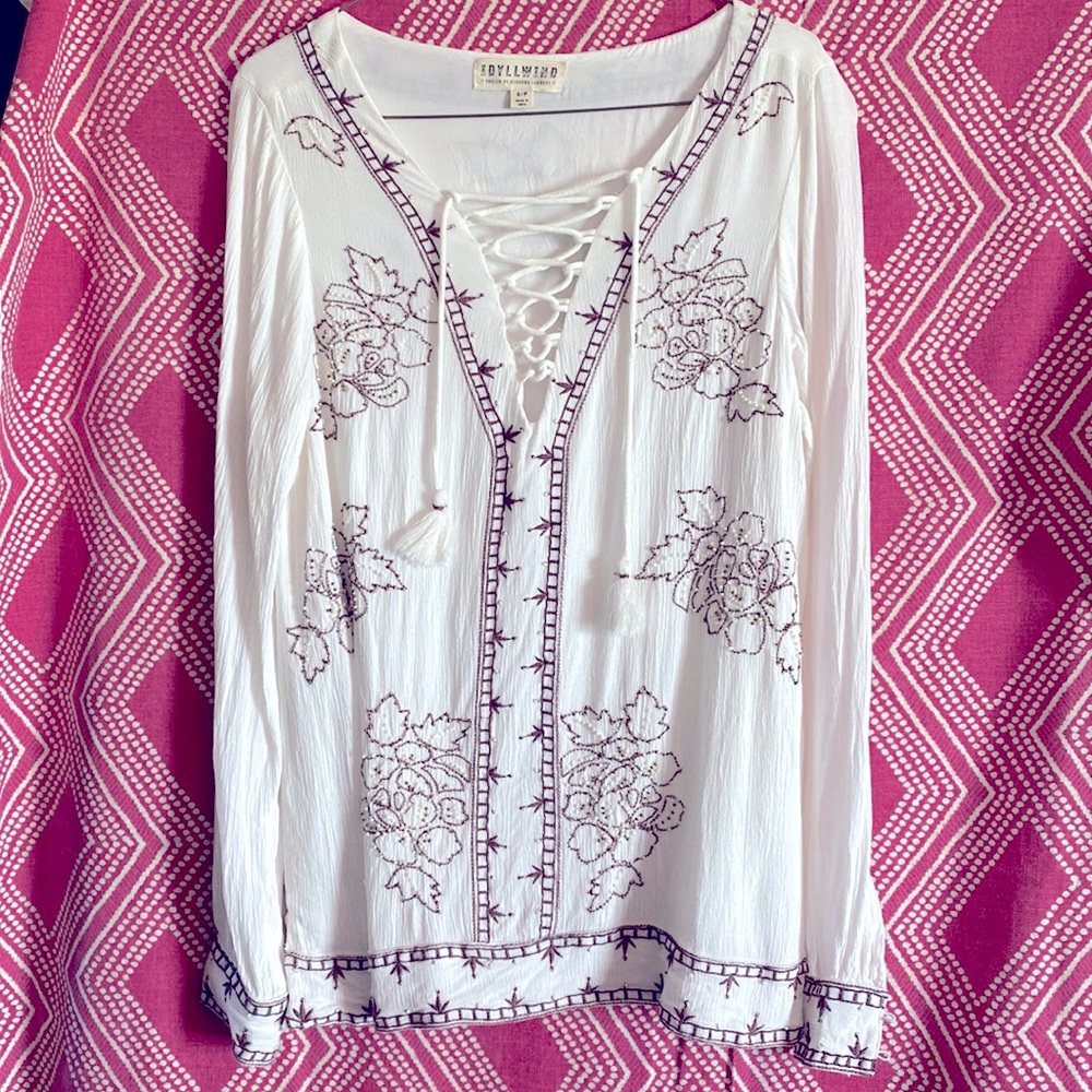 IDYLLWILD Fueled by Miranda Lambert long sleeve white shirt W/beading Size S/P